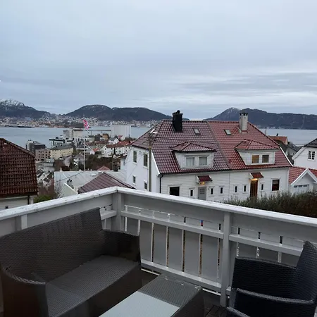 Cozy With Short Distance To The Center Apartment Bergen