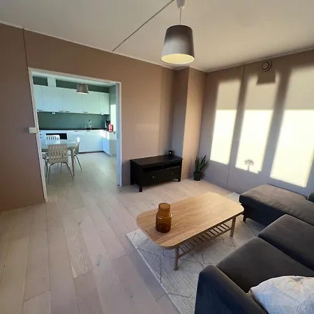 Cozy With Short Distance To The Center Apartment