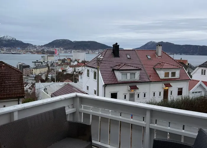 Cozy With Short Distance To The Center Apartment Bergen